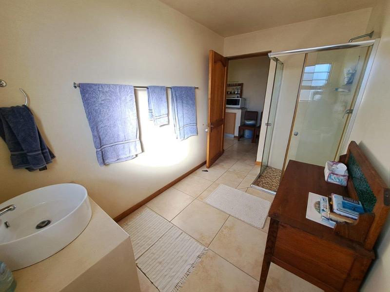 To Let 5 Bedroom Property for Rent in Mossel Bay Western Cape